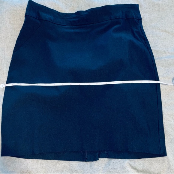 RW&Co Skirt - Picture 2 of 9